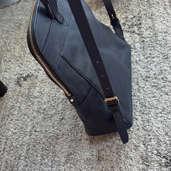 Michael Kors navy blue + Gold detail Backpack lots of storage space sleek design - Picture 4 of 10